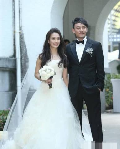 舒淇绯闻事件，性感女神舒淇情史混乱