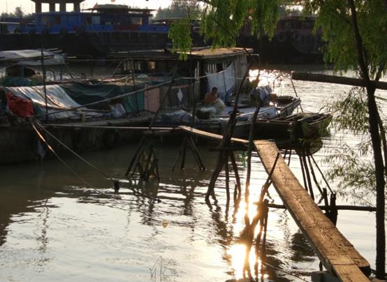 陕豫湘鸡鸣三省在哪里，苏皖豫陕大巴车三天游十城是一种什么节奏