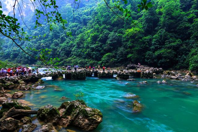 五一适合去哪旅游，五一带你去哪里旅游比较好
