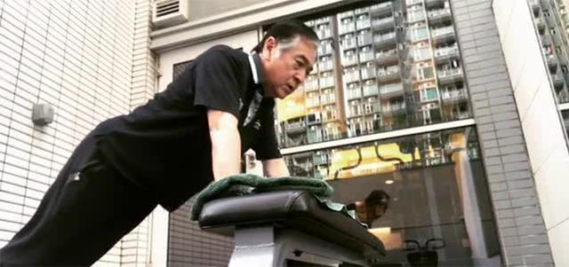 尔冬升秦沛姜大卫为什么不一个姓，秦沛尔冬升的亲兄弟