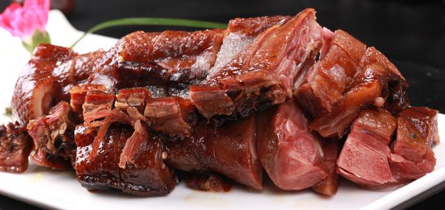 湖南常德特产正宗酱板鸭，18道工序秘制而成