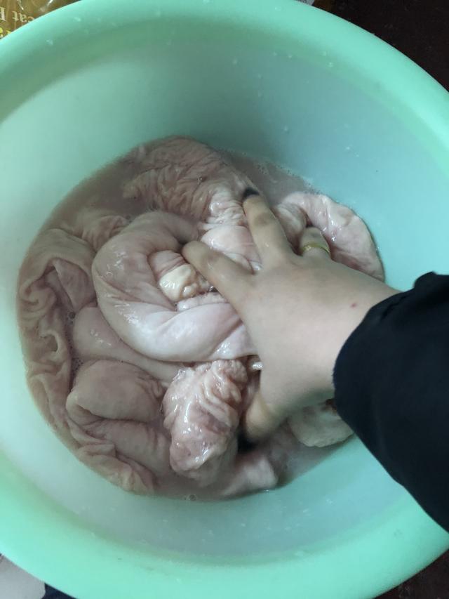 卤大肠的做法及配料，卤大肠的正宗的做法（照样卤出好吃入味的猪大肠）