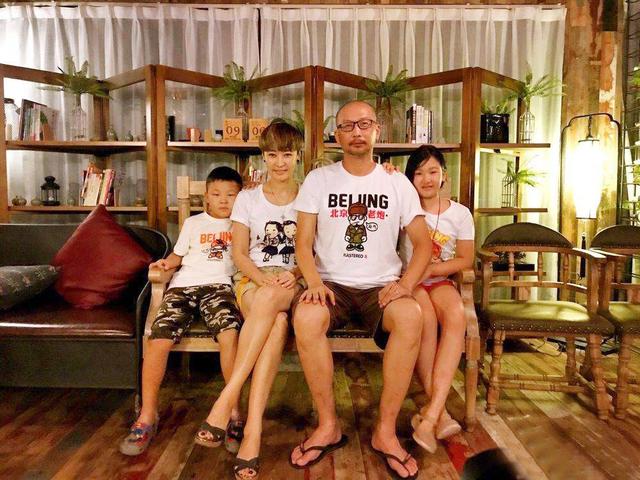 导演管虎个人简历，见证您与妈妈的患难与恩爱