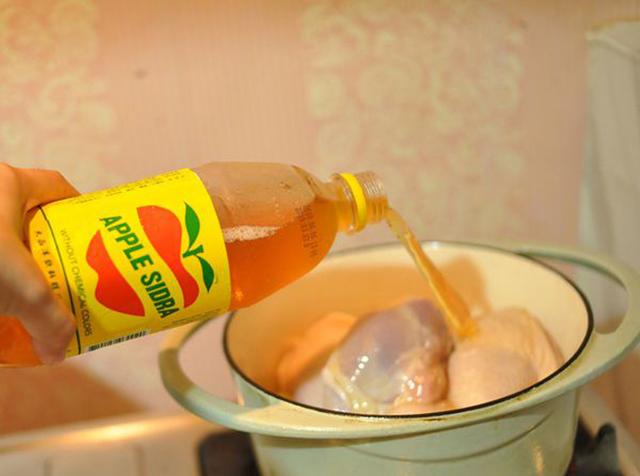 鸡腿的卤制方法，简单又好吃的卤鸡腿做法（这样卤着吃的鸡腿）