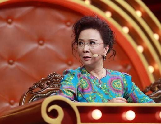 蔡明的丈夫是谁，蔡明和丈夫结婚了吗（演员蔡明：24岁嫁丁秋星）