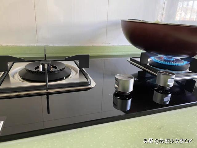 煤气灶打不着火怎么办，煤气灶打不着火怎么办如何修理（动一动这个开关就能解决）
