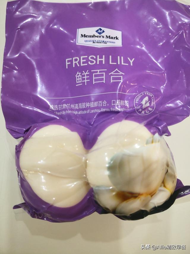 百合怎么炒好吃，炒百合怎么炒最好吃（百合炒之前要先处理一下）