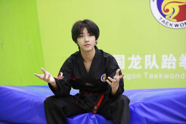 龙拳小子第二季，龙拳小子林秋楠长大练跆拳道