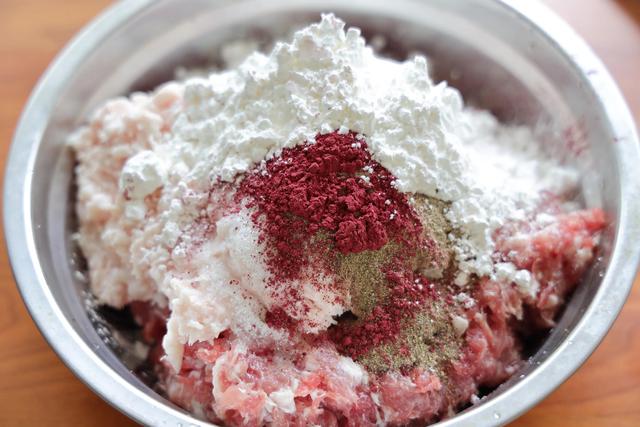 肉肠怎么做好吃，在家做脆皮肉肠的做法（孩子吃了身体壮）