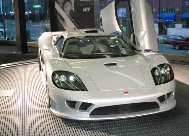 世界上最快的跑车，世界上最快的车排行榜前十（世界十大最快汽车排名）