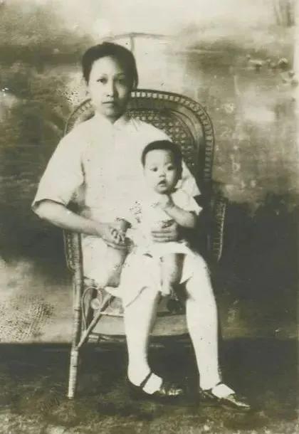 闻一多的诗集，闻一多这盛世如你所愿