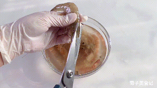 油焖大虾用什么虾，六种油焖大虾的做法（大虾怎能只煮或炸着吃）