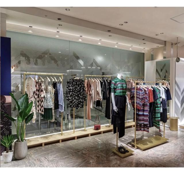 女装店铺完整分析，销售百亿的女装品牌DAZZLE如何从一个温州的小商铺走向上市