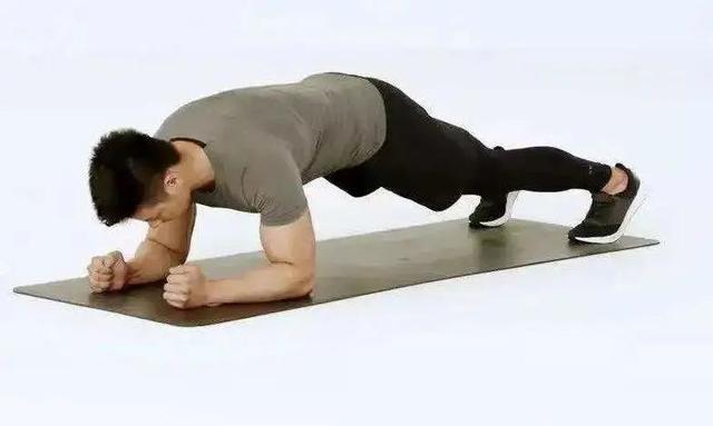 上肢力量最佳训练方法，5个锻炼上肢的黄金动作