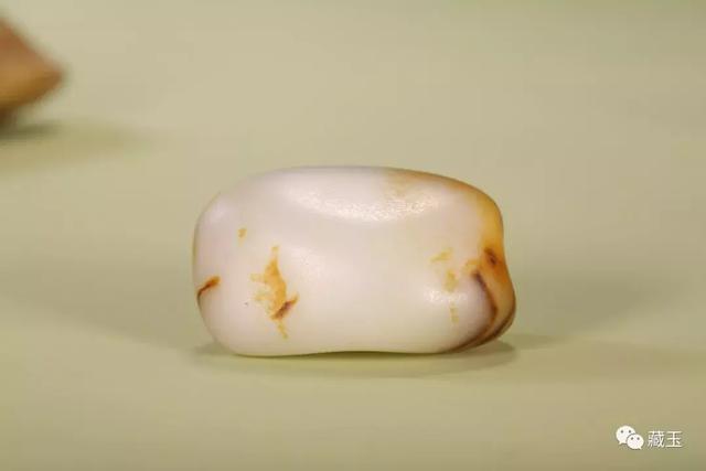 和田玉有什么特点，和田玉各种玉的特点（新疆和田玉的七大特点）