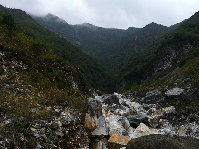大理苍山游玩攻略，大理苍山旅游攻略自助游（大理苍山游玩攻略）