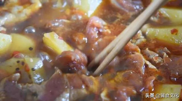 红烧土豆块的做法，正宗红烧土豆块做法（在家也能做出饭店的味道）