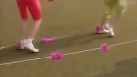 现在小学生如何跳皮筋，小时候皮筋一定跳得很好吧