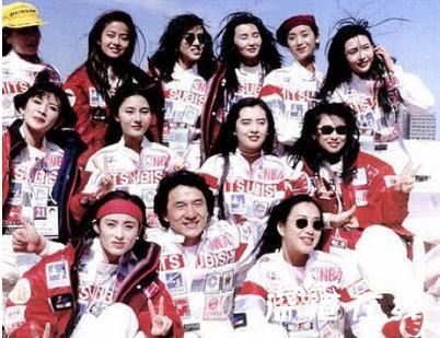 成龙现在多少岁，成龙从年轻到现在（成龙1岁到40岁罕见照）