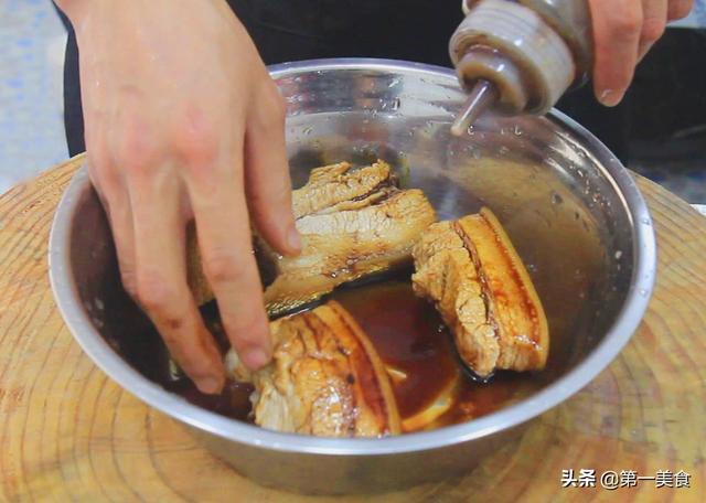 条子肉制作过程，厨师长教你做条子肉
