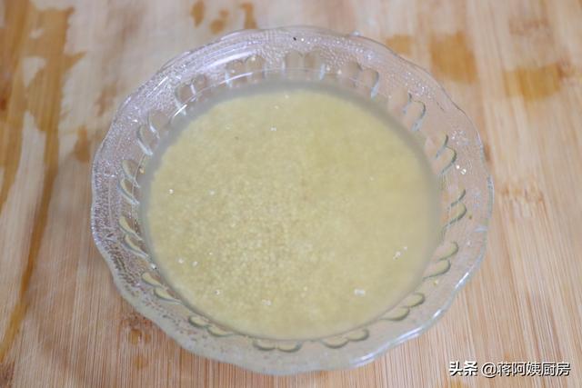 红枣小米粥的做法，红枣小米粥的10种食谱（它是一种具有较高营养价值的益智粥品）