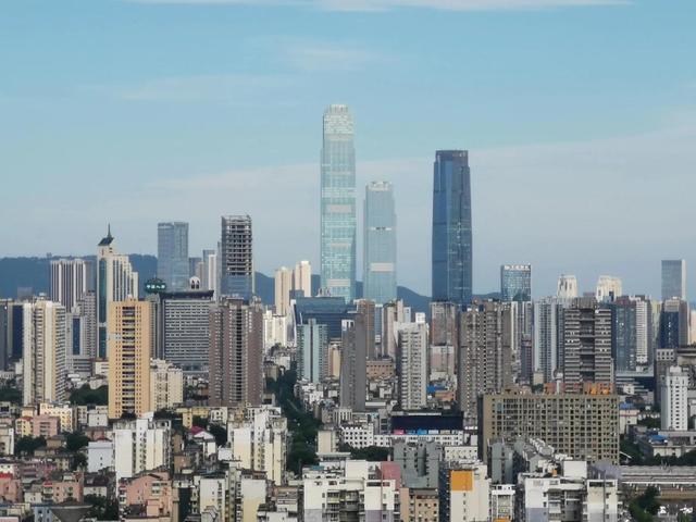 长沙万家丽免税店在哪里，网红长沙城，魅力万家丽