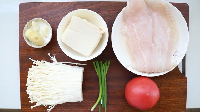 番茄鱼的家常做法，番茄鱼鱼的正宗做法（番茄鱼家常做法）