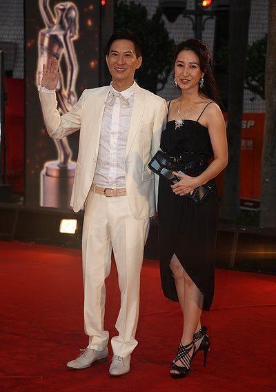 明星张家辉的老婆，张家辉妻子真像