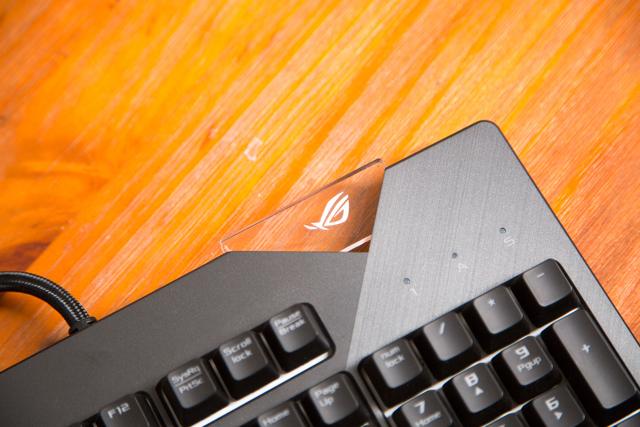 rog机械键盘白色，ROG龙神3代白色版水冷加入618大促