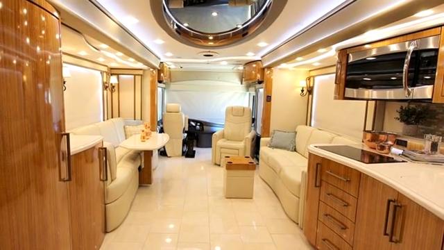 世界上最贵的房车，全球最贵的十辆房车（盘点当今世界上最豪华的9辆房车）