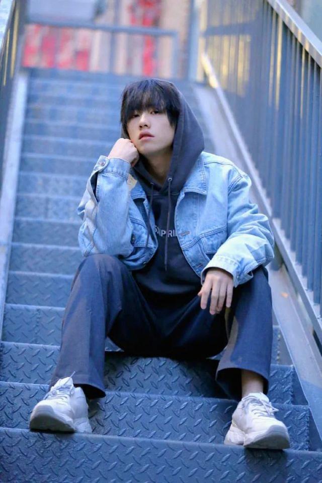 薛之谦的歌曲大全，20首冬日暖心曲中（薛之谦最走心的歌曲）