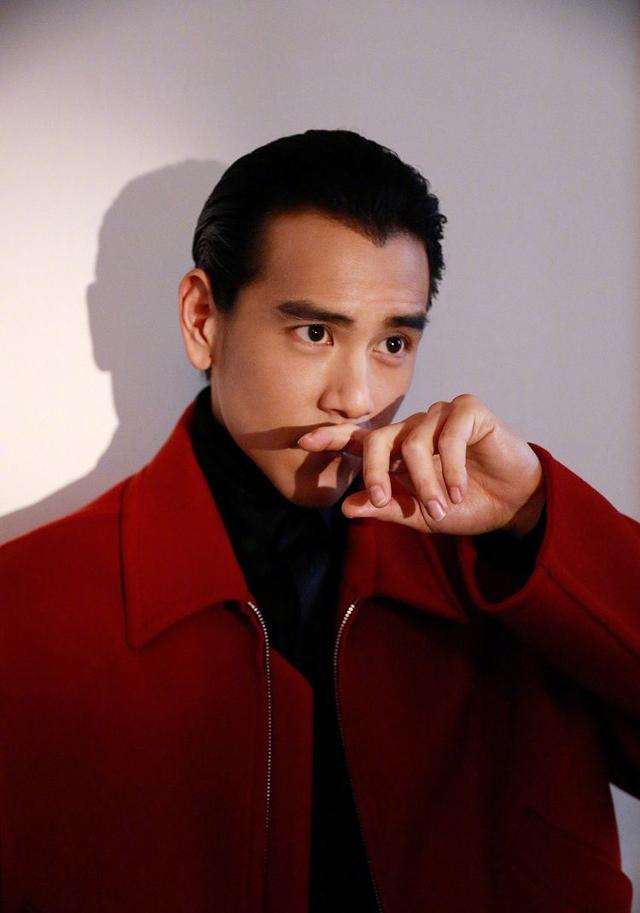 彭于晏肌肉怎么练的，但彭于晏只有一个（彭于晏是如何练肌肉的）