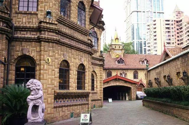 上海最好玩的地方，上海必须去玩的地方有哪些（去上海十个必打卡地）