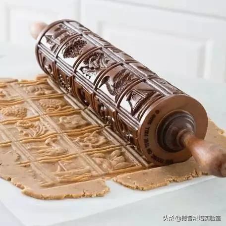 擀面杖如何制作，有时候擀面杖也能做出艺术甜品