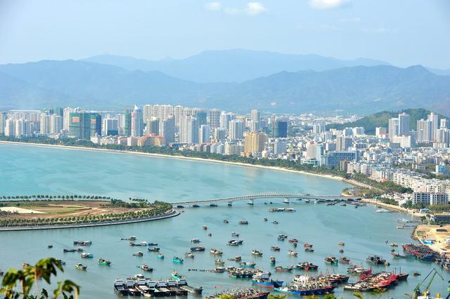 为什么大家纷纷逃离三亚，原住民和外地人纷纷出逃