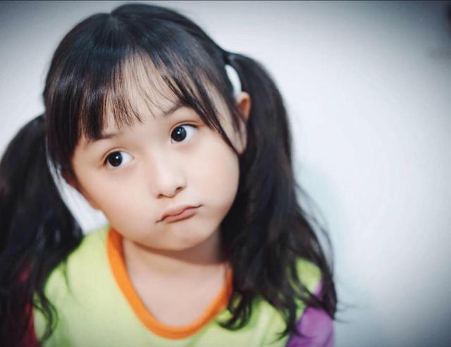 刘楚恬一家三口，小芈月刘楚恬人气不输孙俪