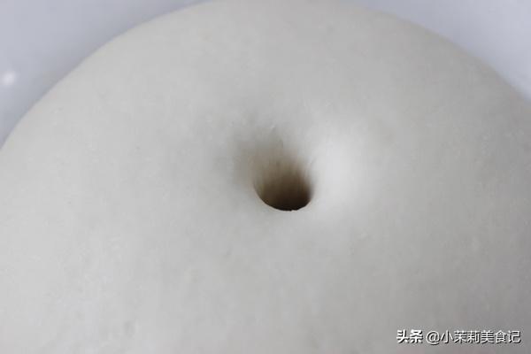 酵母粉发面的做法，发面的正确做法放酵母（老师傅：多加1步）