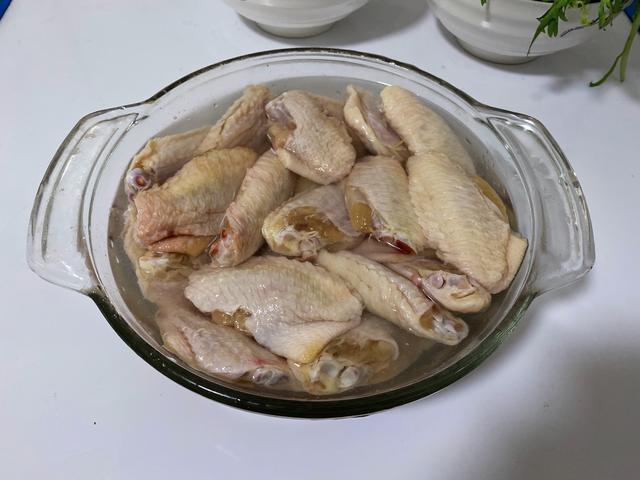 秘制酱烧鸡翅的做法，年夜大餐菜单准备中