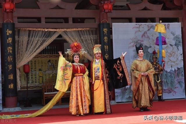 天宝是谁的年号，天宝盛世唐玄宗（唐玄宗为何要把年号改为天宝）