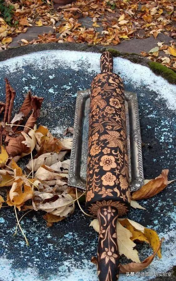 擀面杖如何制作，有时候擀面杖也能做出艺术甜品