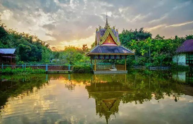 西双版纳必游景点攻略，西双版纳值得一游的10个精华景区