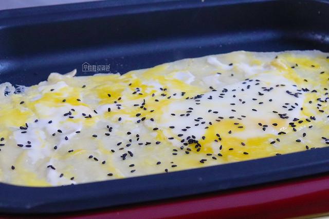 怎么样自己在家做煎饼果子，1分钟学会做煎饼果子