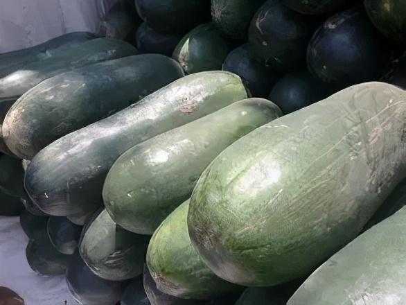冬瓜是青皮的和黑皮的哪样好，夏季吃冬瓜黑皮