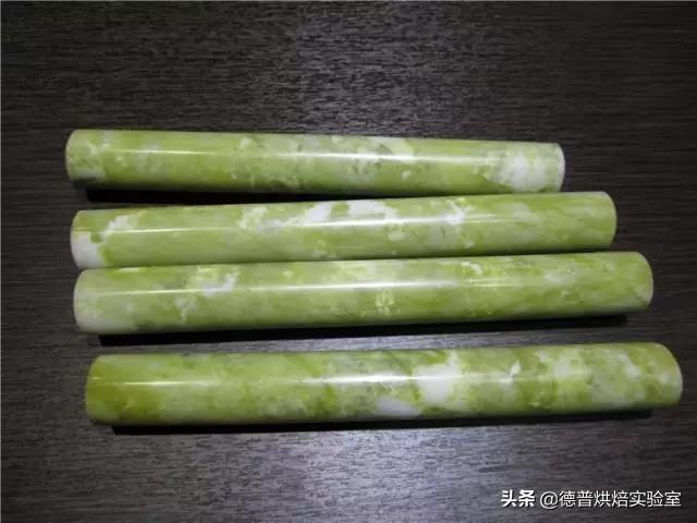 擀面杖如何制作，有时候擀面杖也能做出艺术甜品