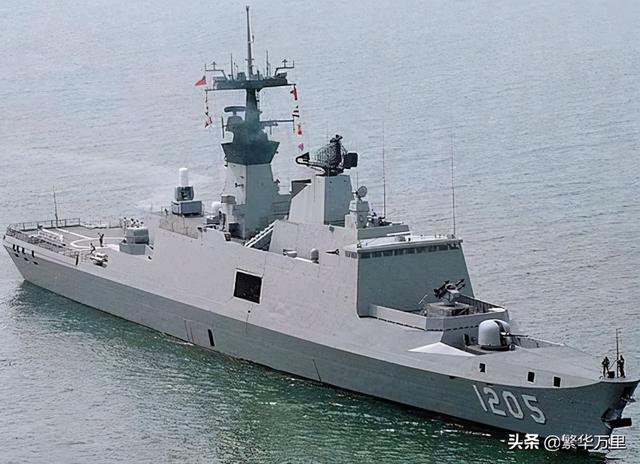 052d驱逐舰到底有多强，海峡对岸的4艘基德级驱逐舰