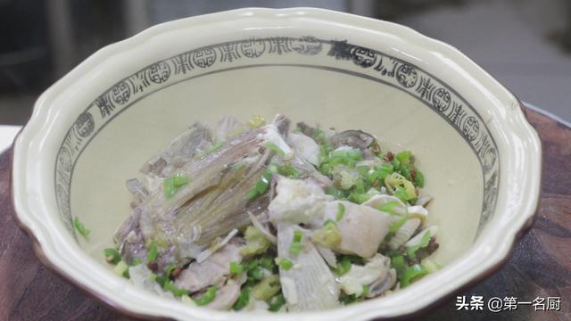 鲤鱼怎么做好吃又简单，鲤鱼怎样做才好吃又简单（鲤鱼好吃有诀窍）