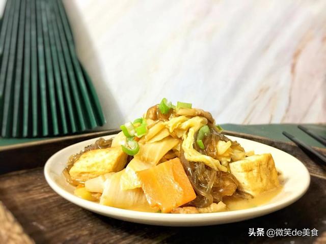 东北干白菜炖豆腐的做法，记得多放这2样，比放肉还美味