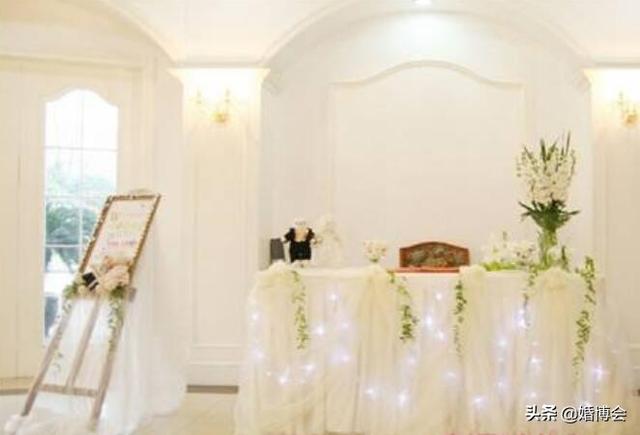 订婚宴需要准备什么，1、订婚礼金