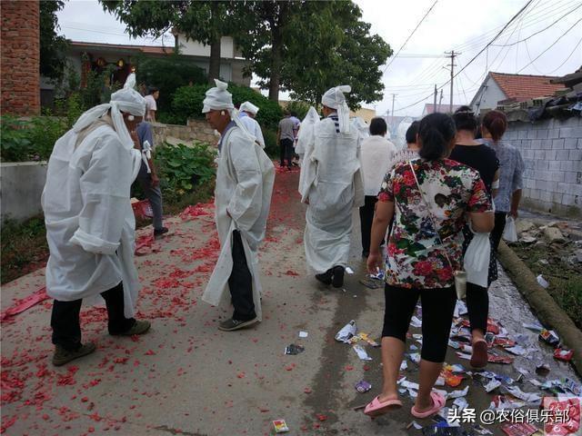 土葬和火葬的区别，土葬跟火葬风水有什么不同