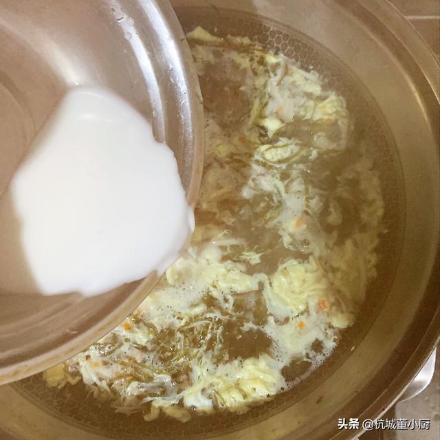 鸡蛋海带汤做法大全家常，海带鸡蛋羹汤鲜味美